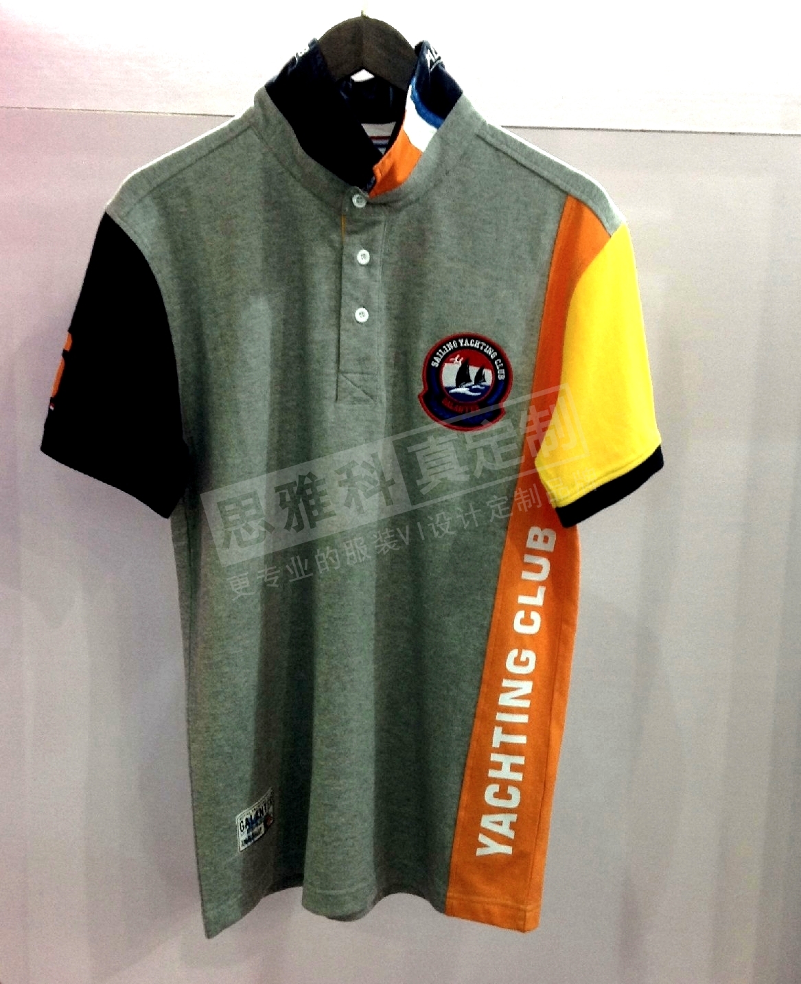 游艇俱乐部(YACHT CLUB)专属拼色定制绣花POLO衫(图1) 游艇俱乐部(YACHT CLUB)专属拼色定制绣花POLO衫(图1)